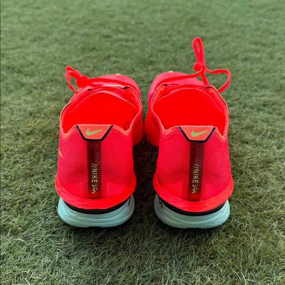 Nike ZoomX Vaporfly Next% 4 - Picture 3 of 5